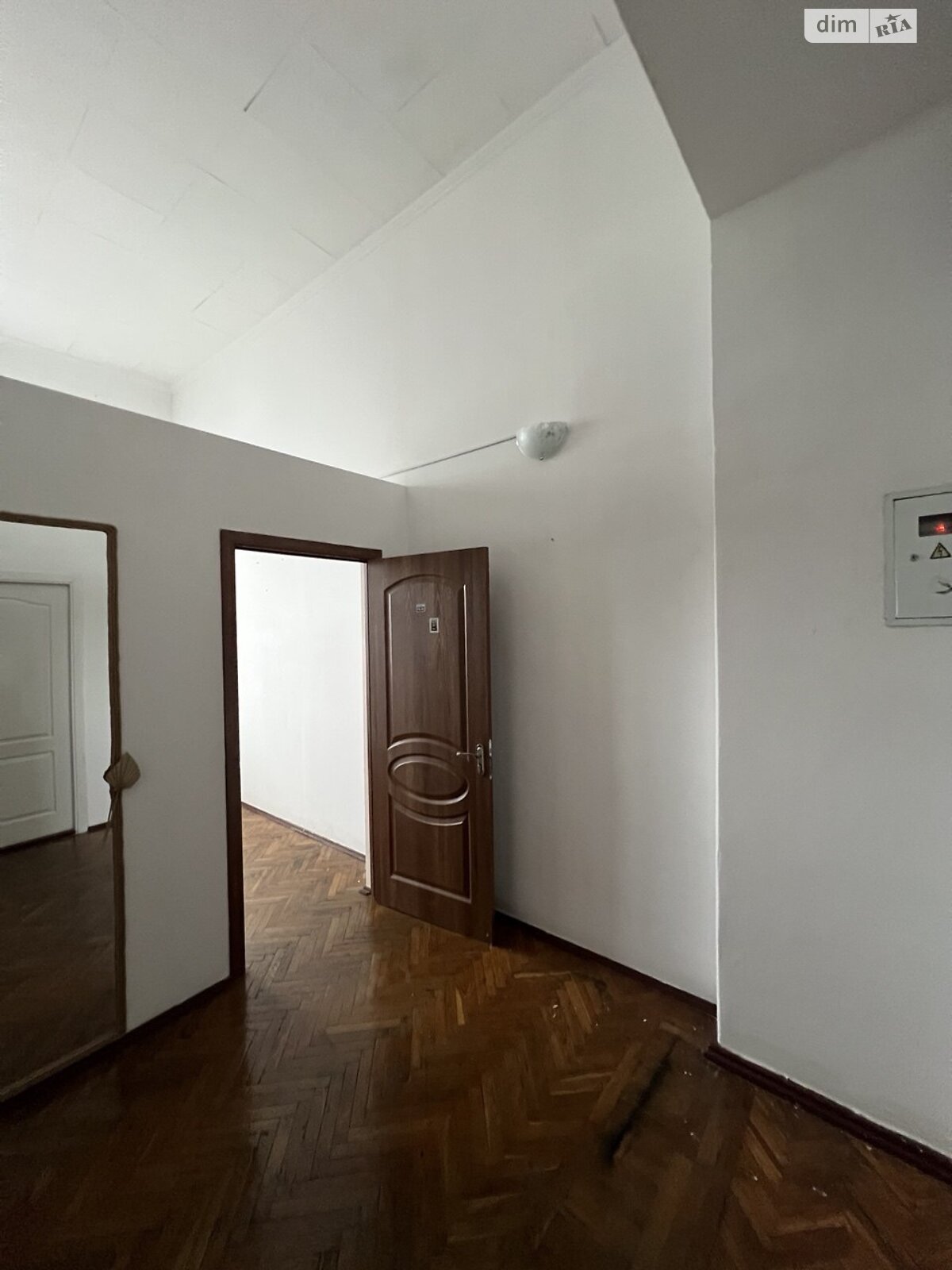 Аренда офисного помещения в Виннице, Освобождения улица 2, помещений - 1, этаж - 3 фото 1 Аренда офисного помещения в Виннице, Освобождения улица 2, помещений - 1, этаж - 3 фото 1