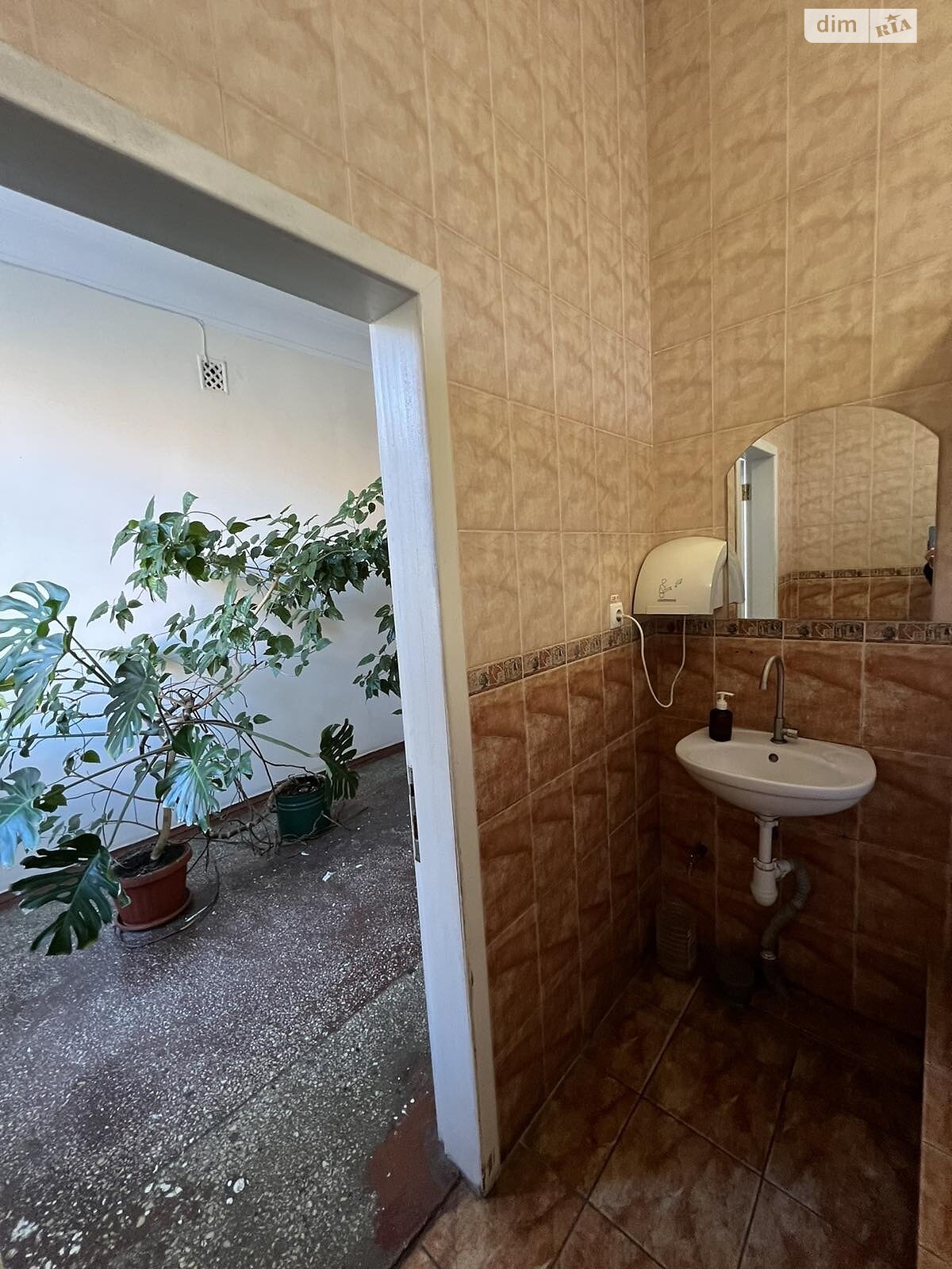 Аренда офисного помещения в Виннице, Освобождения улица 2, помещений - 1, этаж - 3 фото 1 Аренда офисного помещения в Виннице, Освобождения улица 2, помещений - 1, этаж - 3 фото 1