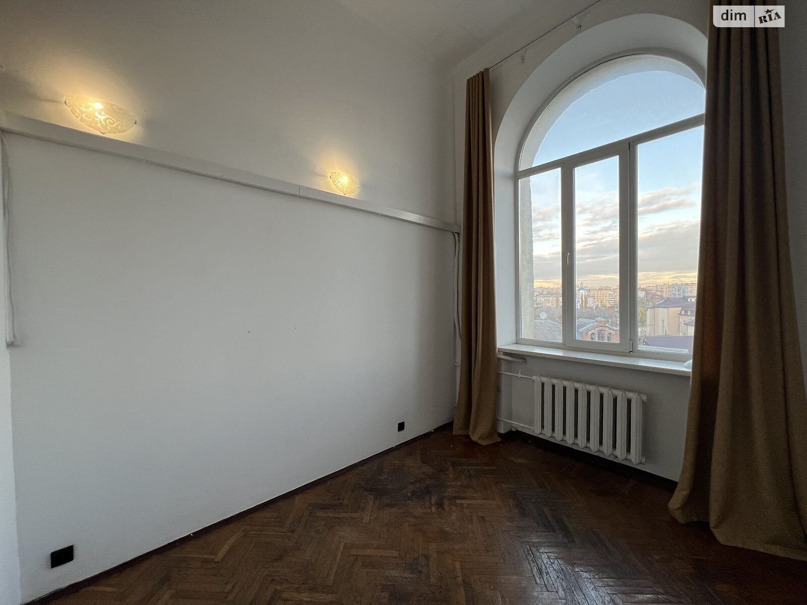 Аренда офисного помещения в Виннице, Освобождения улица 2, помещений - 1, этаж - 3 фото 1