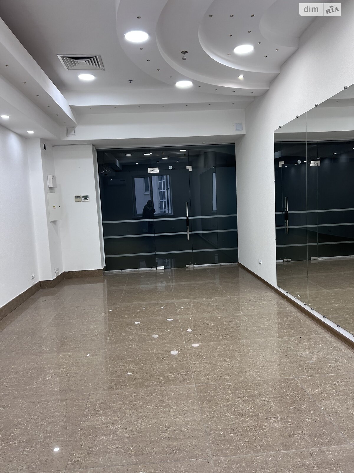 Оренда офісного приміщення в Вінниці, Пирогова вулиця, приміщень - 1, поверх - 3 фото 1 Оренда офісного приміщення в Вінниці, Пирогова вулиця, приміщень - 1, поверх - 3 фото 1
