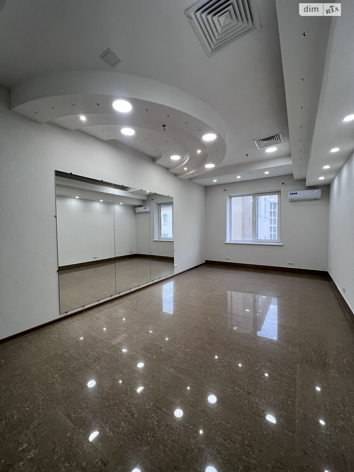 Оренда офісного приміщення в Вінниці, Пирогова вулиця, приміщень - 1, поверх - 3 фото 1 Оренда офісного приміщення в Вінниці, Пирогова вулиця, приміщень - 1, поверх - 3 фото 1