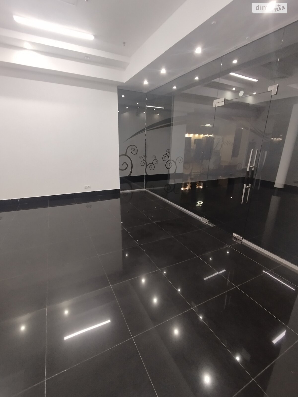 Оренда офісного приміщення в Вінниці, Пирогова вулиця, приміщень - 1, поверх - 4 фото 1