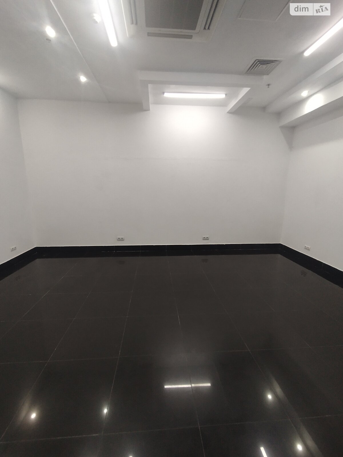 Оренда офісного приміщення в Вінниці, Пирогова вулиця, приміщень - 1, поверх - 4 фото 1