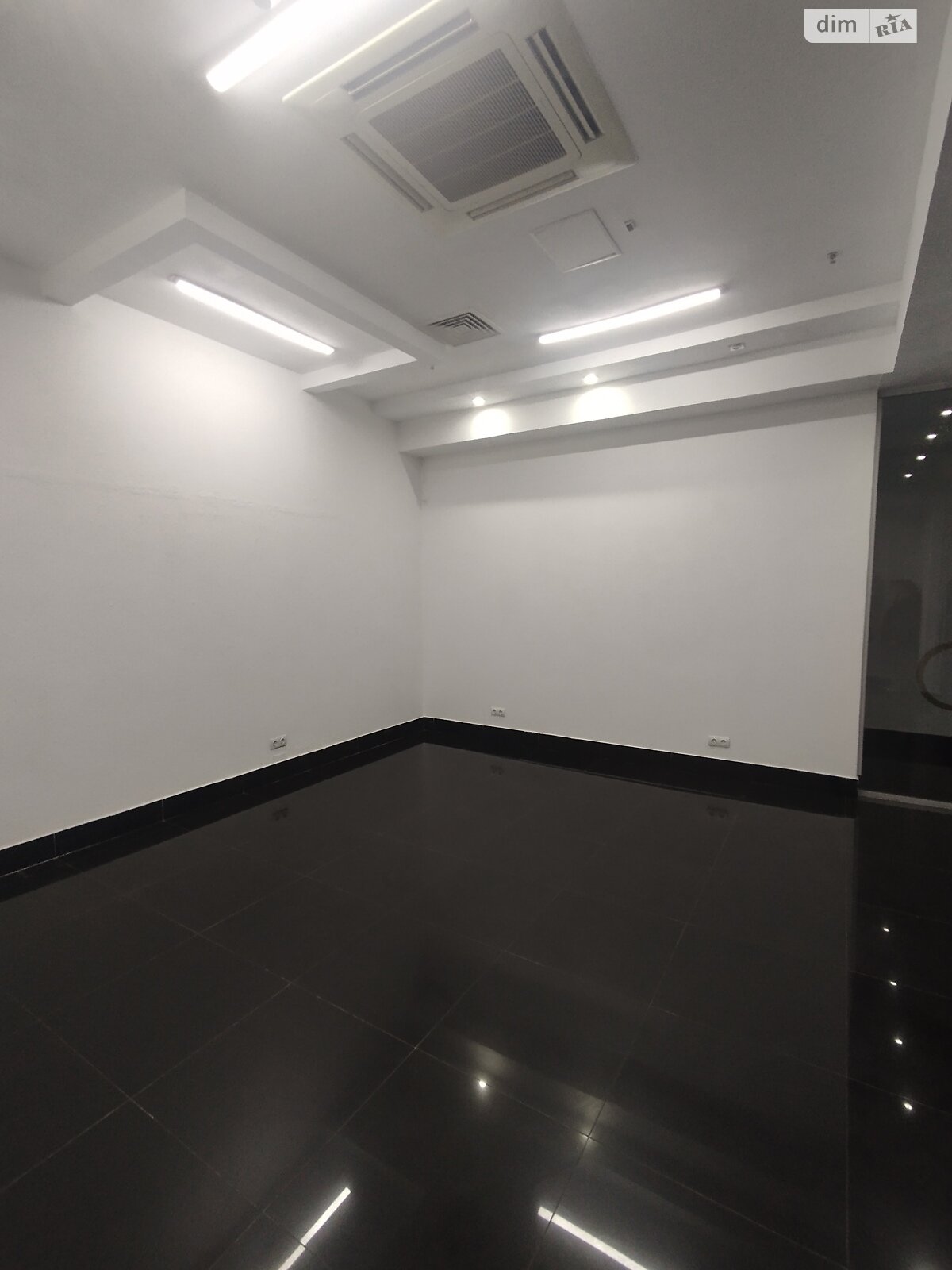 Оренда офісного приміщення в Вінниці, Пирогова вулиця, приміщень - 1, поверх - 4 фото 1