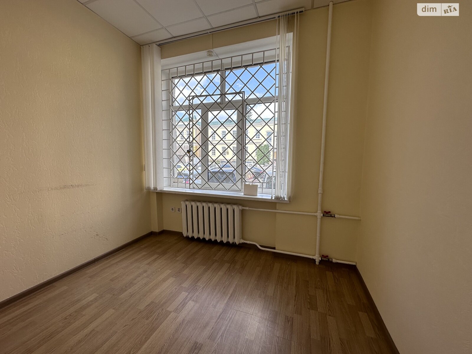 Аренда офисного помещения в Виннице, Соборная улица, помещений - 5, этаж - 1 фото 1