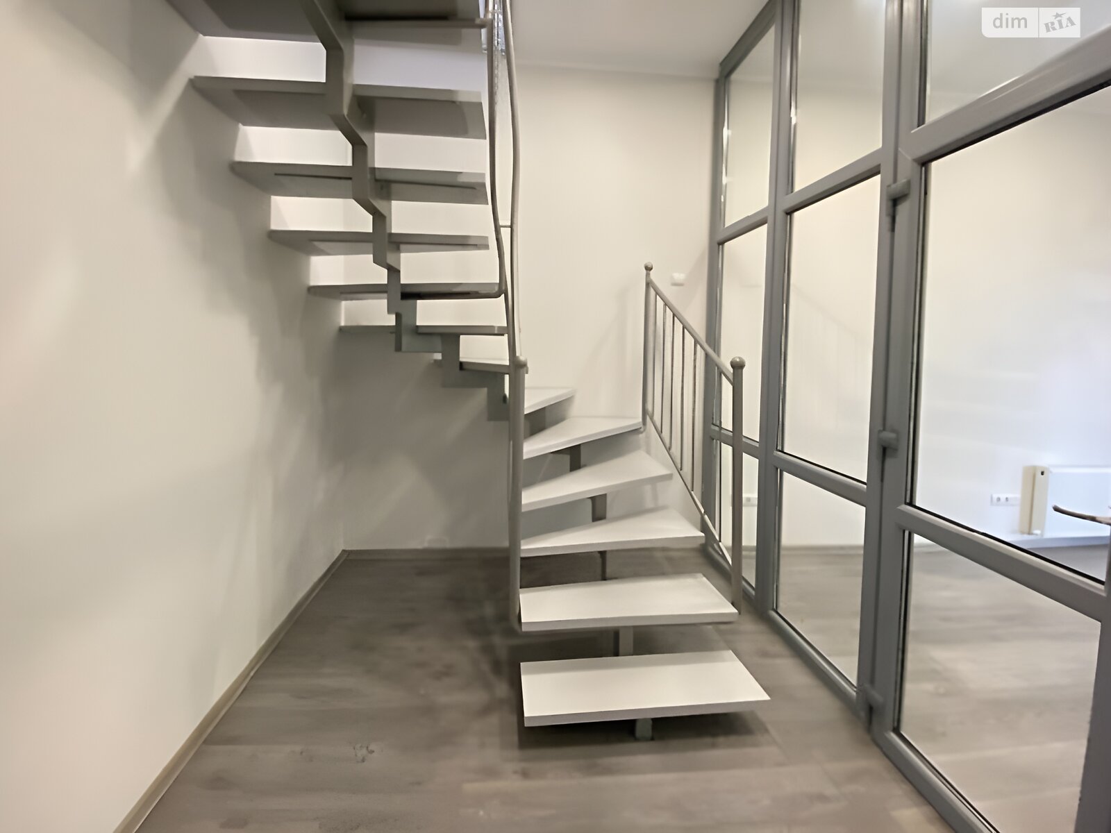 Оренда офісного приміщення в Вінниці, Соборна вулиця 81, приміщень - 3, поверх - 4 фото 1