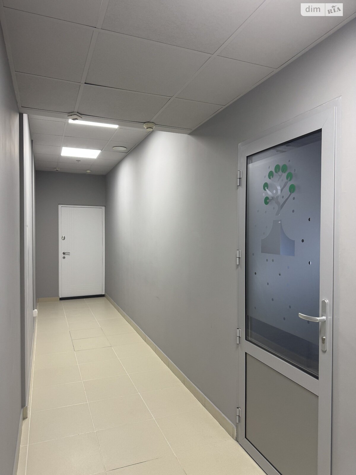 Аренда офисного помещения в Виннице, Соборная улица 24, помещений - 8, этаж - 3 фото 1 Аренда офисного помещения в Виннице, Соборная улица 24, помещений - 8, этаж - 3 фото 1