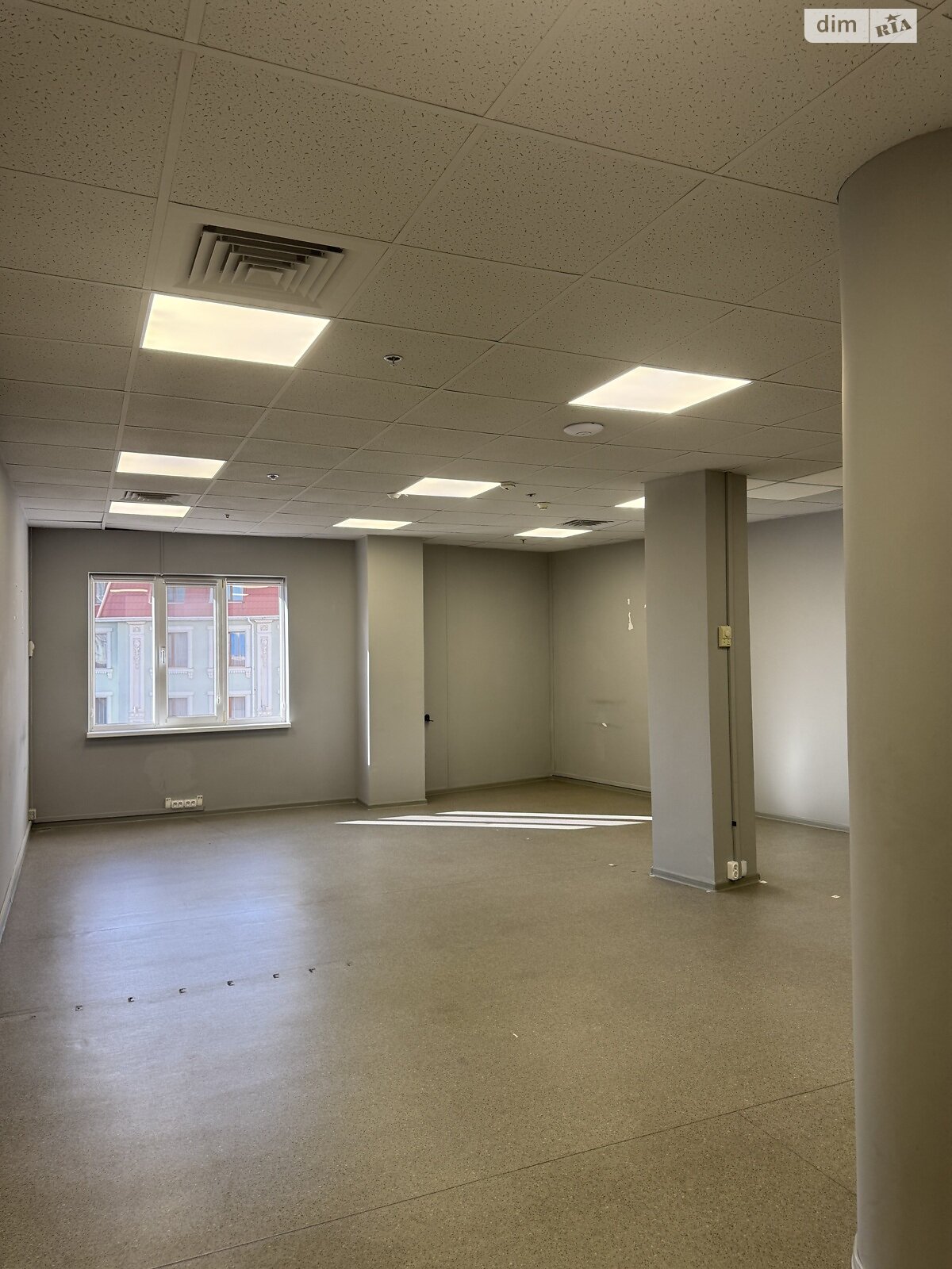 Аренда офисного помещения в Виннице, Соборная улица 24, помещений - 8, этаж - 3 фото 1 Аренда офисного помещения в Виннице, Соборная улица 24, помещений - 8, этаж - 3 фото 1