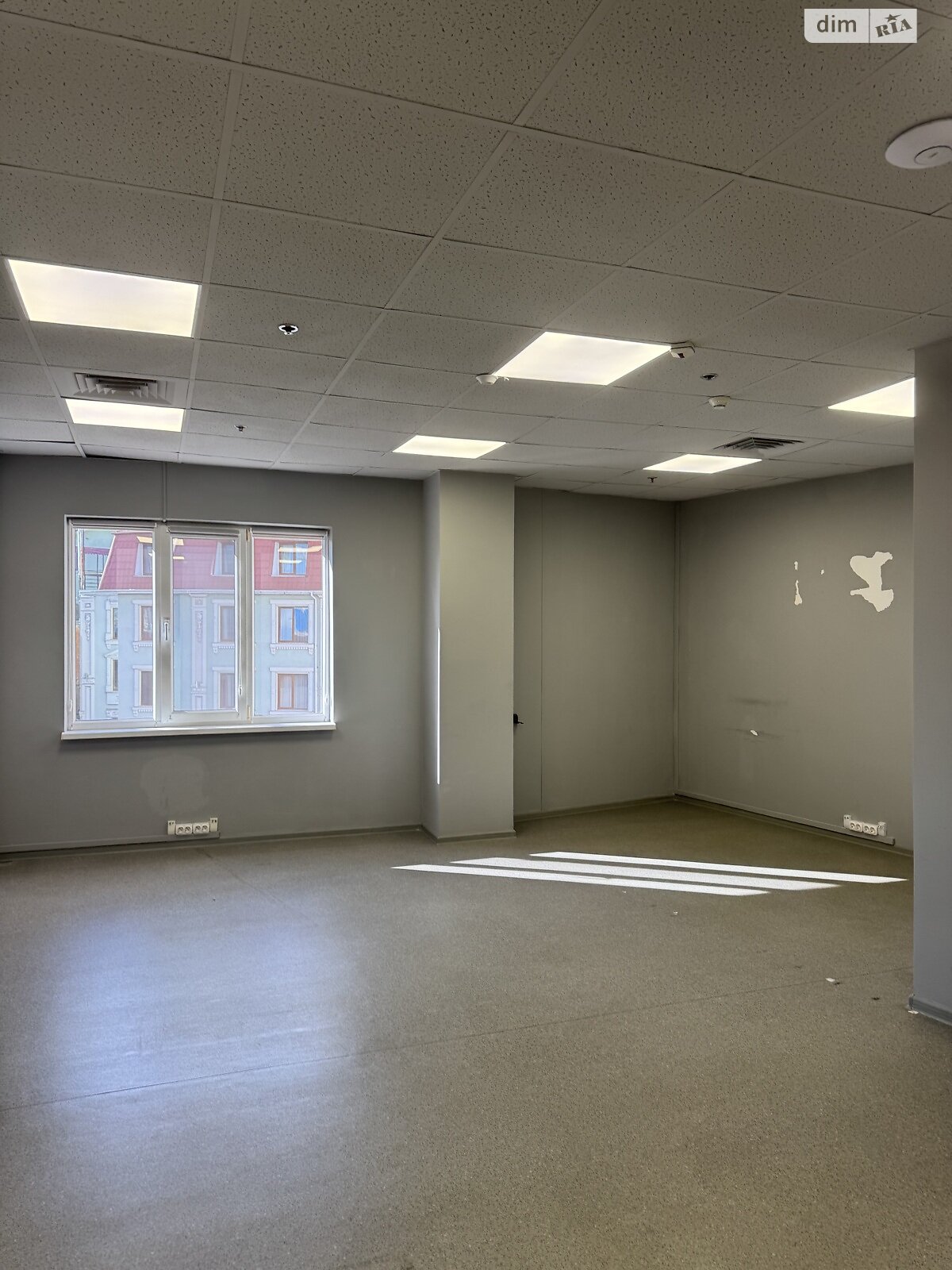 Аренда офисного помещения в Виннице, Соборная улица 24, помещений - 8, этаж - 3 фото 1 Аренда офисного помещения в Виннице, Соборная улица 24, помещений - 8, этаж - 3 фото 1