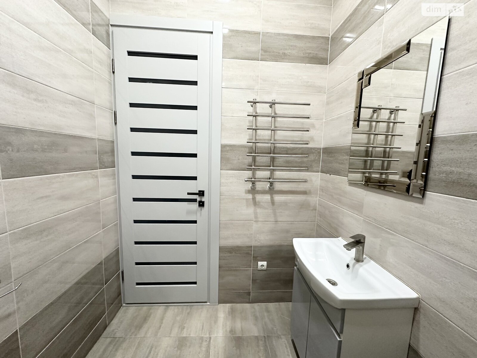 Оренда офісного приміщення в Вінниці, Соборна вулиця 81, приміщень - 1, поверх - 4 фото 1 Оренда офісного приміщення в Вінниці, Соборна вулиця 81, приміщень - 1, поверх - 4 фото 1