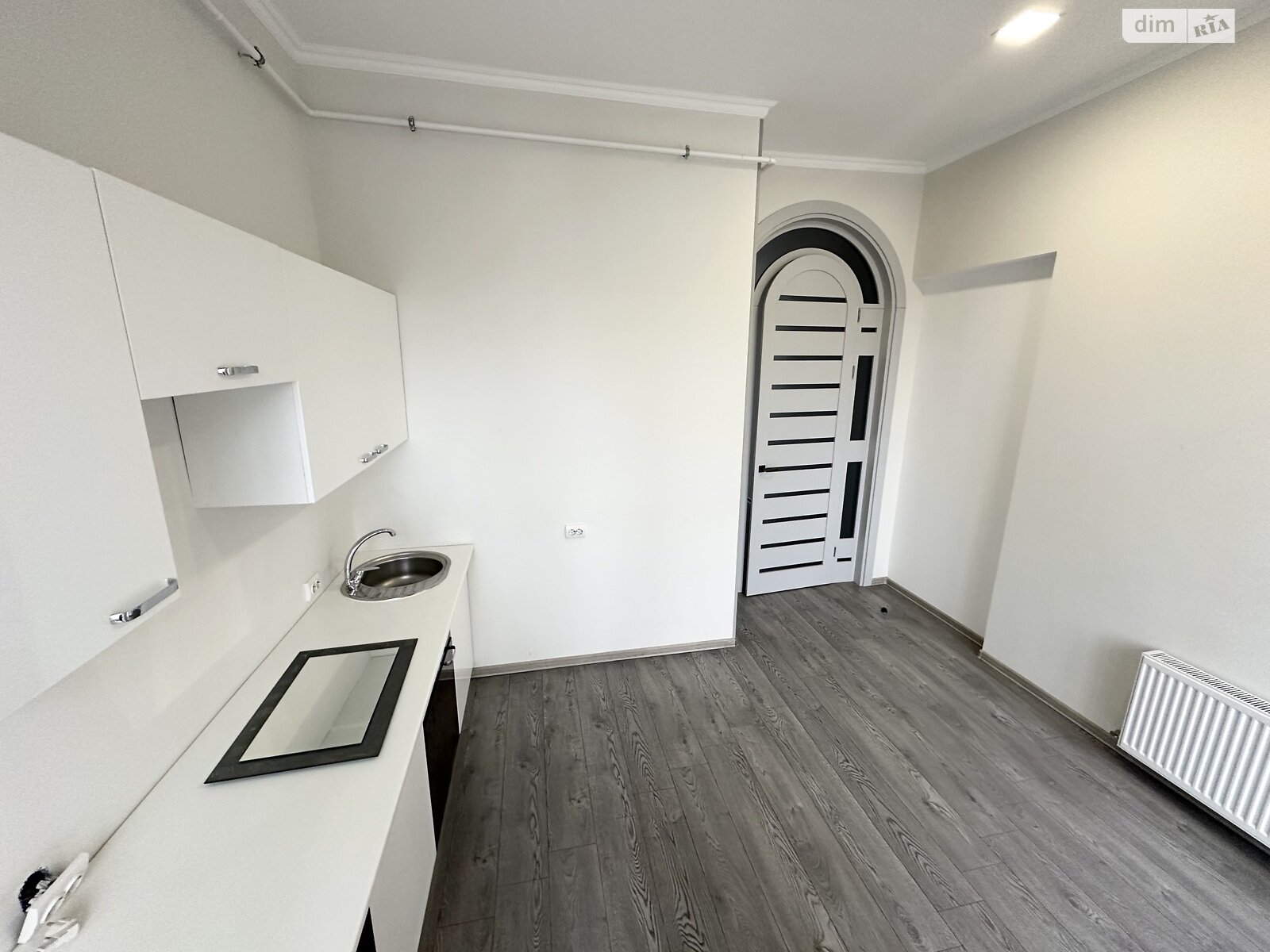 Оренда офісного приміщення в Вінниці, Соборна вулиця 81, приміщень - 1, поверх - 4 фото 1 Оренда офісного приміщення в Вінниці, Соборна вулиця 81, приміщень - 1, поверх - 4 фото 1