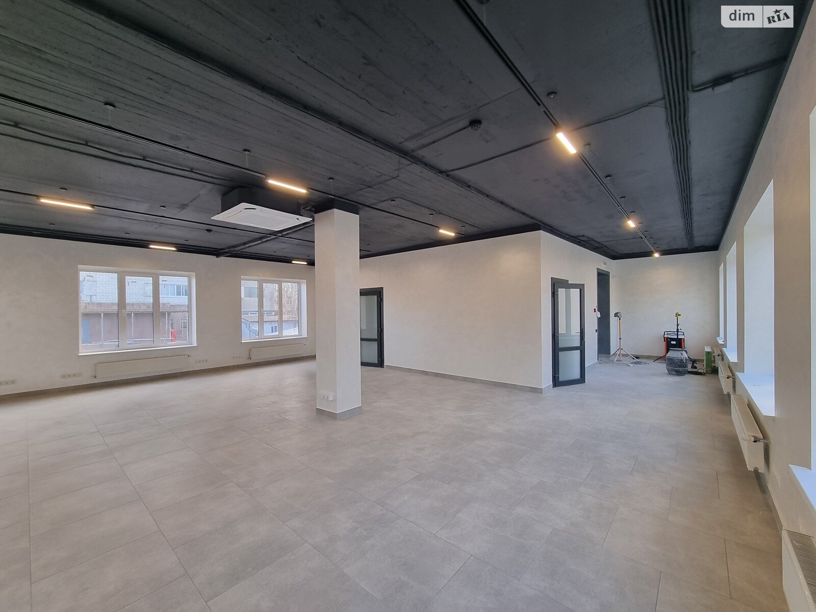 Оренда офісного приміщення в Вінниці, Соборна вулиця, приміщень - 4, поверх - 2 фото 1
