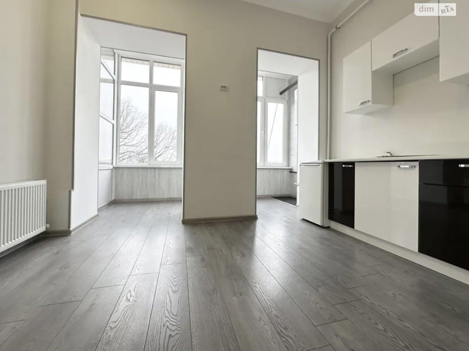 Аренда офисного помещения в Виннице, Соборная улица 81, помещений - 1, этаж - 4 фото 1 Аренда офисного помещения в Виннице, Соборная улица 81, помещений - 1, этаж - 4 фото 1