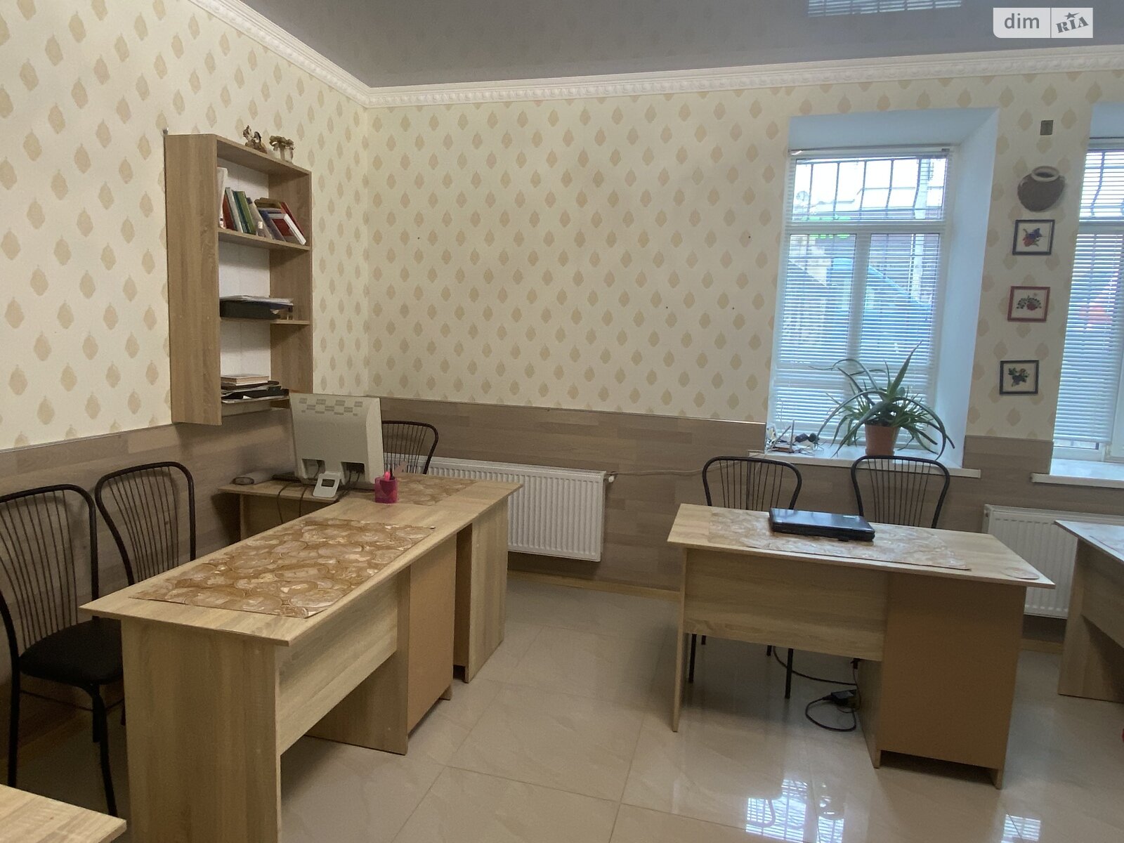Оренда офісного приміщення в Вінниці, Театральна вулиця 41, приміщень - 1, поверх - 1 фото 1 Оренда офісного приміщення в Вінниці, Театральна вулиця 41, приміщень - 1, поверх - 1 фото 1