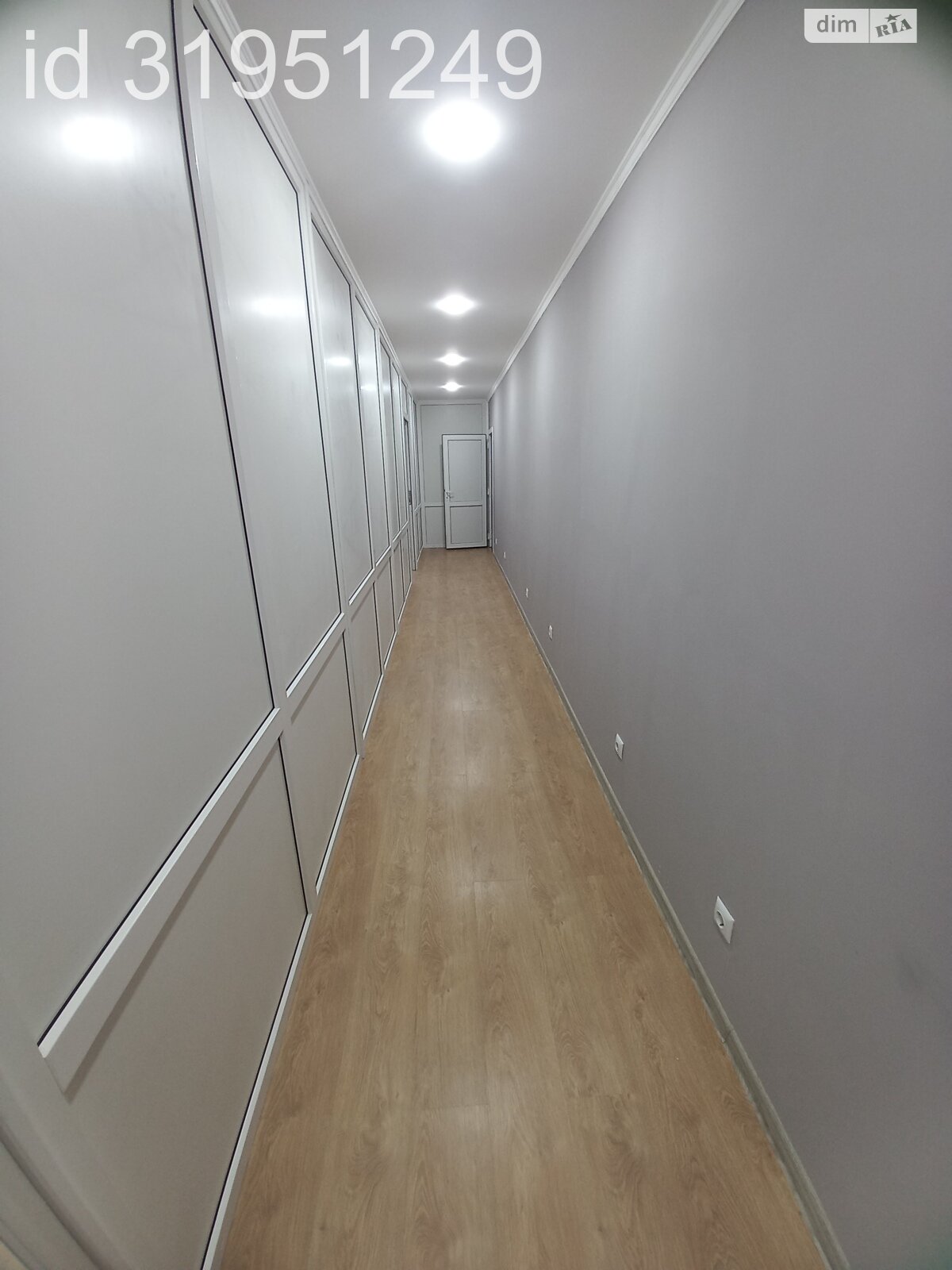 Аренда офисного помещения в Виннице, Театральная улица, помещений - 11, этаж - 1 фото 1