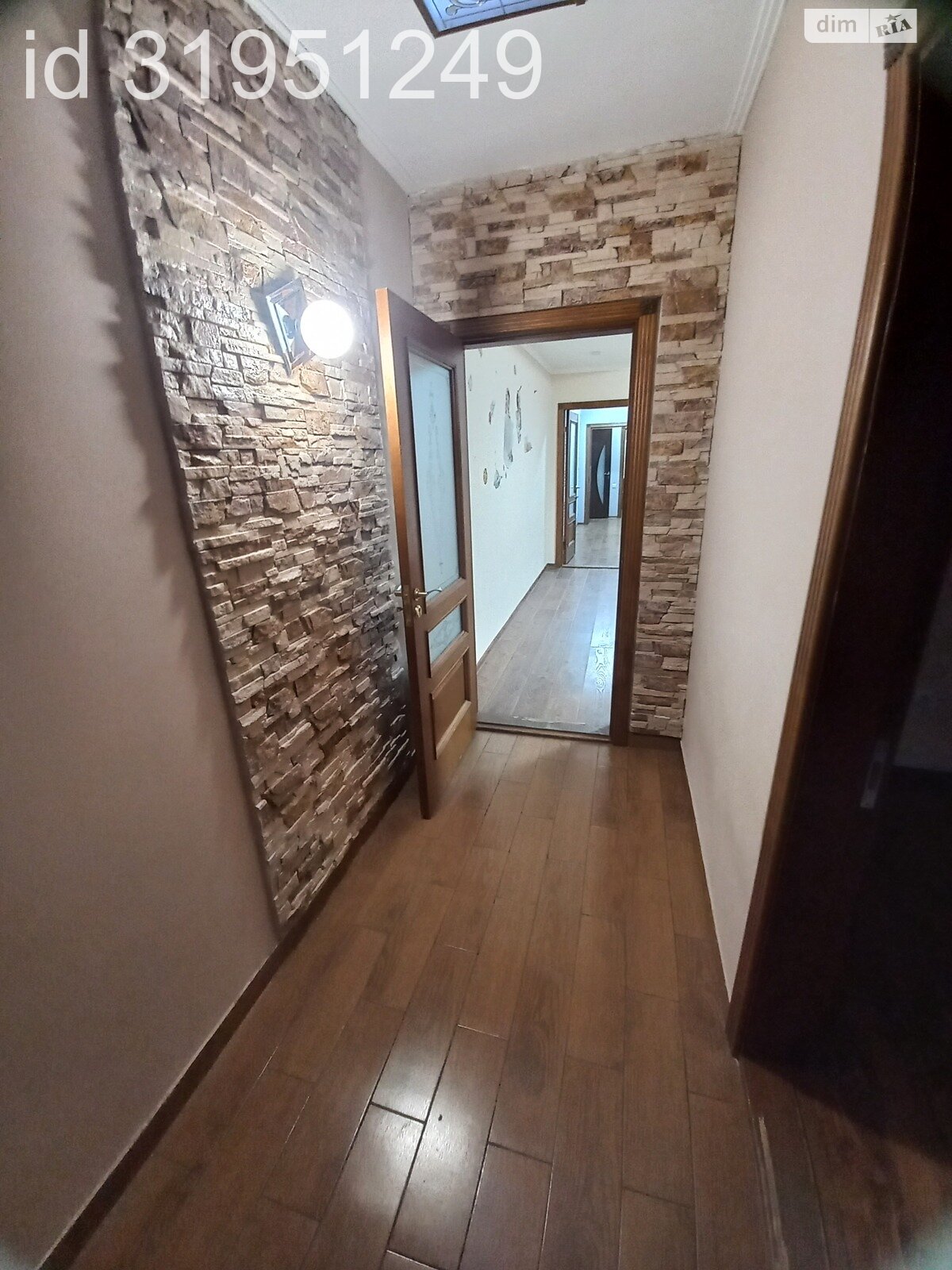 Аренда офисного помещения в Виннице, Театральная улица, помещений - 11, этаж - 1 фото 1