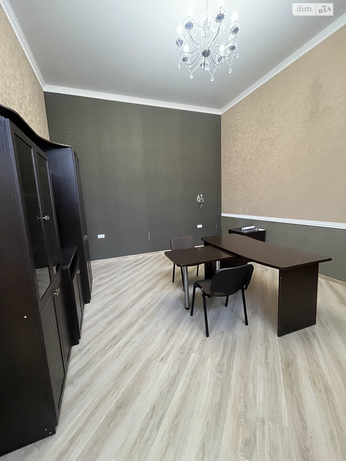 Оренда офісного приміщення в Вінниці, Марії Литвиненко-Вольгемут вулиця, приміщень - 6, поверх - 2 фото 1 Оренда офісного приміщення в Вінниці, Марії Литвиненко-Вольгемут вулиця, приміщень - 6, поверх - 2 фото 1