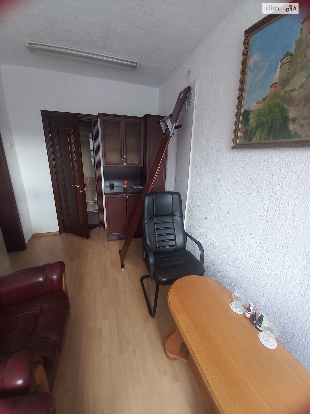 Оренда офісного приміщення в Вінниці, Келецька вулиця, приміщень - 2, поверх - 3 фото 1 Оренда офісного приміщення в Вінниці, Келецька вулиця, приміщень - 2, поверх - 3 фото 1