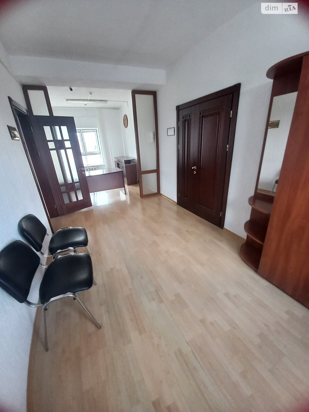 Оренда офісного приміщення в Вінниці, Келецька вулиця, приміщень - 2, поверх - 3 фото 1 Оренда офісного приміщення в Вінниці, Келецька вулиця, приміщень - 2, поверх - 3 фото 1