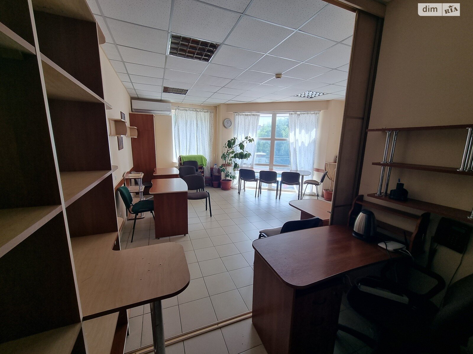 Оренда офісного приміщення в Вінниці, Політехнічна (Воїнів-Інтернаціоналістів) вулиця 14А, приміщень - 1, поверх - 3 фото 1 Оренда офісного приміщення в Вінниці, Політехнічна (Воїнів-Інтернаціоналістів) вулиця 14А, приміщень - 1, поверх - 3 фото 1