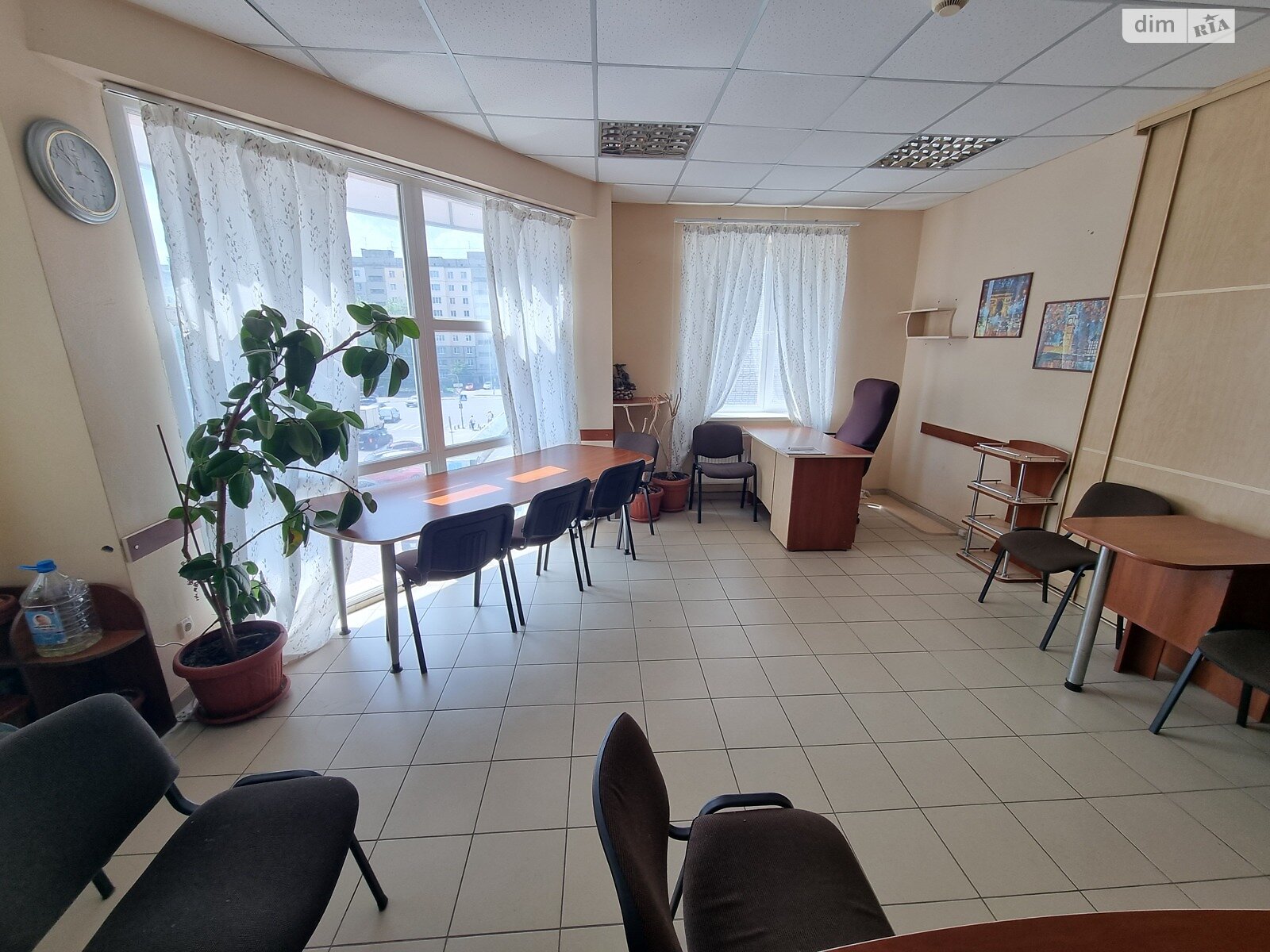 Оренда офісного приміщення в Вінниці, Політехнічна (Воїнів-Інтернаціоналістів) вулиця 14А, приміщень - 1, поверх - 3 фото 1 Оренда офісного приміщення в Вінниці, Політехнічна (Воїнів-Інтернаціоналістів) вулиця 14А, приміщень - 1, поверх - 3 фото 1