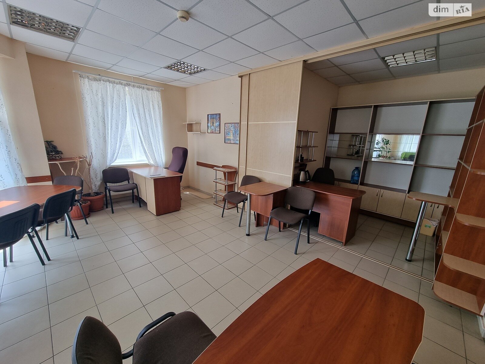 Оренда офісного приміщення в Вінниці, Політехнічна (Воїнів-Інтернаціоналістів) вулиця 14А, приміщень - 1, поверх - 3 фото 1 Оренда офісного приміщення в Вінниці, Політехнічна (Воїнів-Інтернаціоналістів) вулиця 14А, приміщень - 1, поверх - 3 фото 1