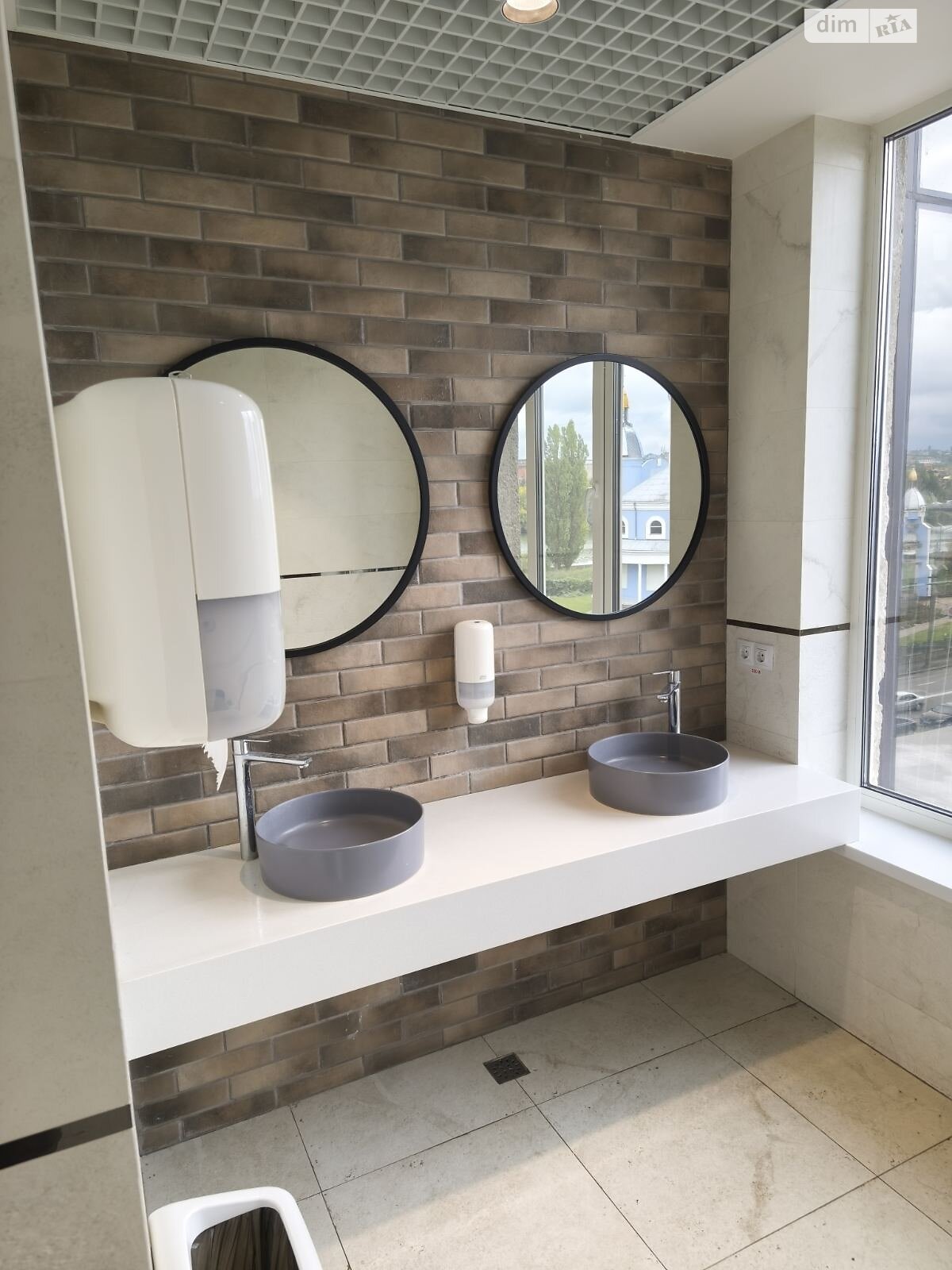 Оренда офісного приміщення в Вінниці, Київська вулиця, приміщень - 8, поверх - 5 фото 1 Оренда офісного приміщення в Вінниці, Київська вулиця, приміщень - 8, поверх - 5 фото 1