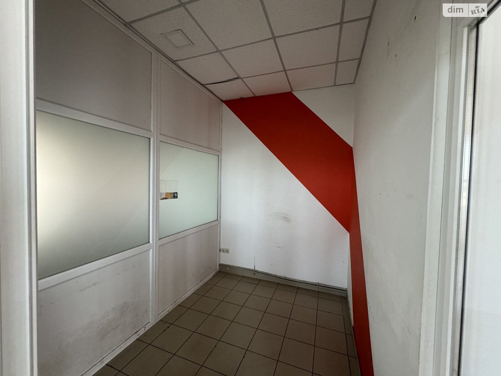 Оренда офісного приміщення в Вінниці, Привокзальна площа, приміщень - 1, поверх - 4 фото 1