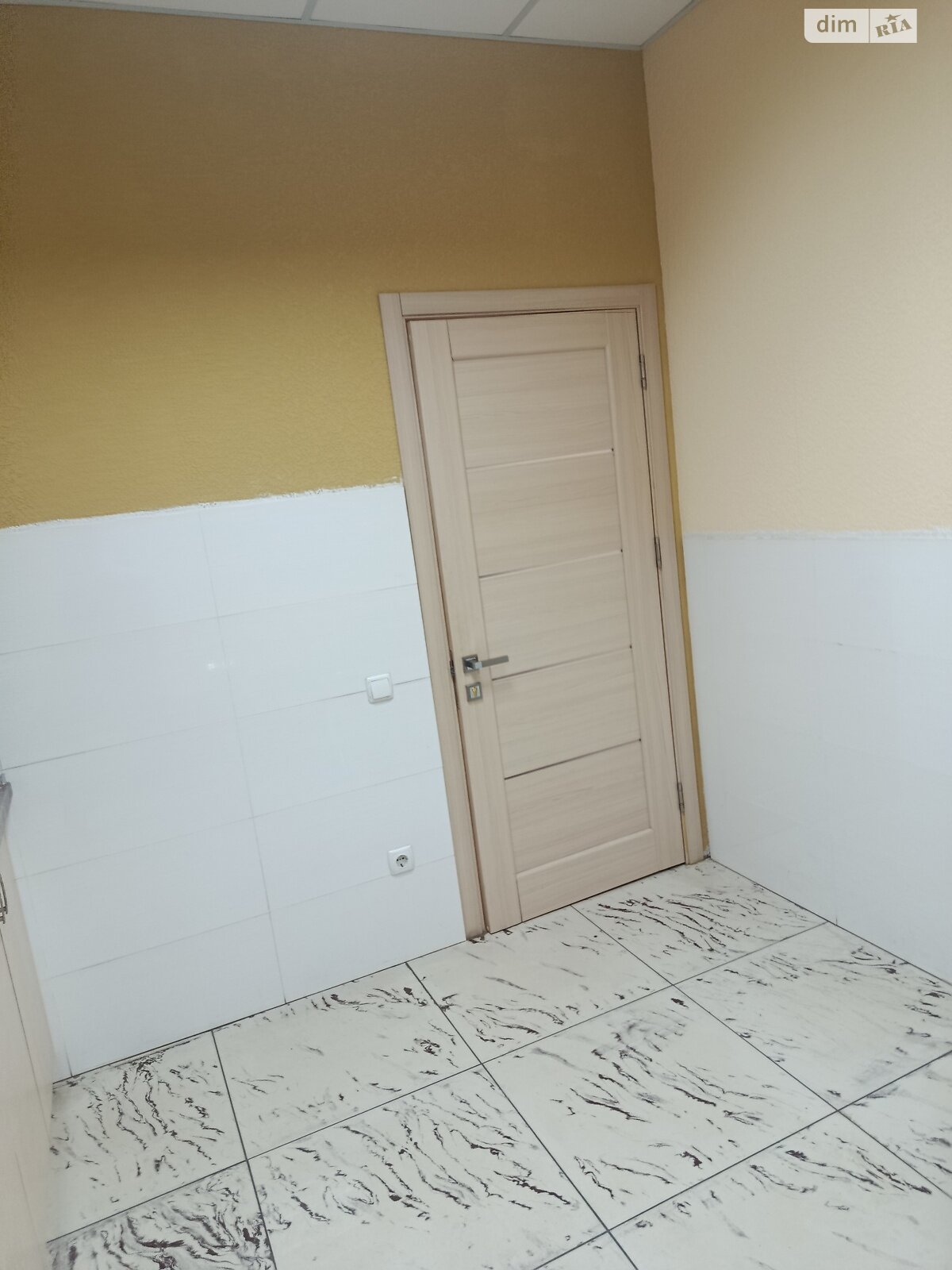 Аренда офисного помещения в Вишневом, Молодёжная (Пионерская) улица 16А, помещений - фото 1