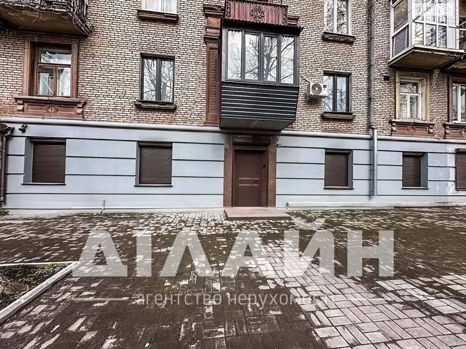 Аренда офисного помещения в Запорожье, Леонида Жаботинского улица 25, помещений - 12, этаж - 1 фото 1 Аренда офисного помещения в Запорожье, Леонида Жаботинского улица 25, помещений - 12, этаж - 1 фото 1