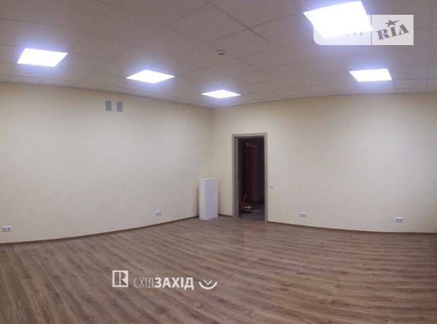 Аренда офисного здания в Чернигове, Александра Молодчего улица 44, помещений - 1, этажей - 4 фото 1 Аренда офисного здания в Чернигове, Александра Молодчего улица 44, помещений - 1, этажей - 4 фото 1