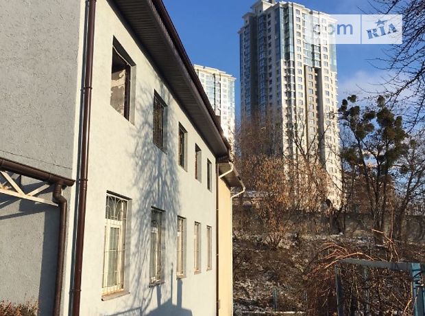 Аренда офисного здания в Киеве, Товарная улица, помещений - 10, этажей - 3 фото 1 Аренда офисного здания в Киеве, Товарная улица, помещений - 10, этажей - 3 фото 1