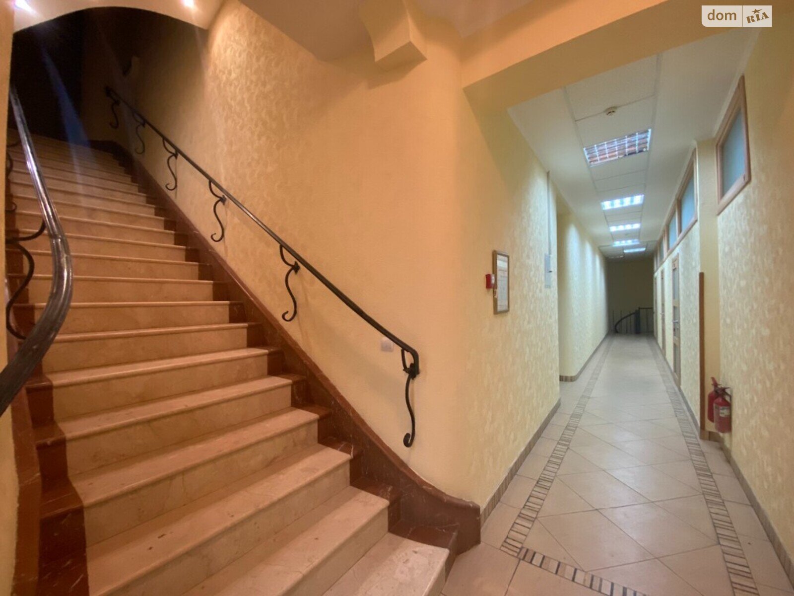 Аренда офисного помещения в Киеве, Саксаганского улица, помещений - 70, этаж - 1 фото 1