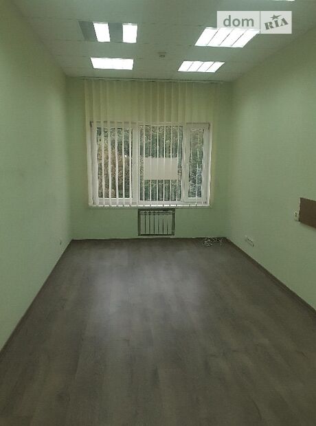 Аренда офисного здания в Киеве, Степана Бандеры проспект 5, помещений - 14, этажей - 3 фото 1