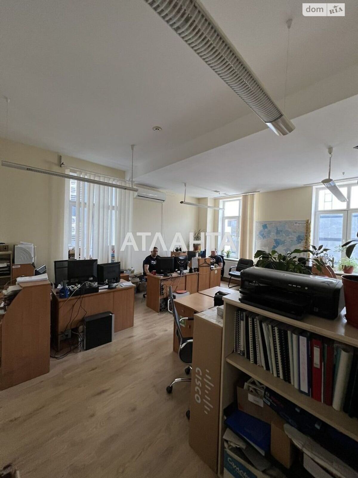 Аренда офисного помещения в Львове, Антоновича, помещений - 140, этаж - 3 фото 1