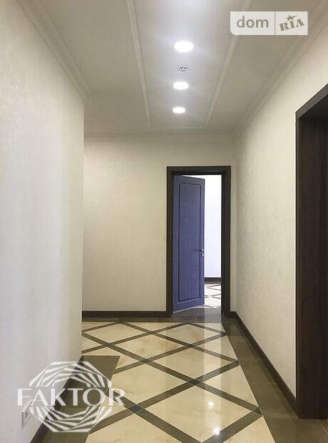 Аренда офисного здания в Одессе, 10 Апреля, помещений - 3, этажей - 9 фото 1 Аренда офисного здания в Одессе, 10 Апреля, помещений - 3, этажей - 9 фото 1