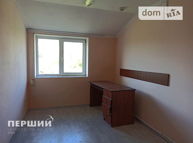 Аренда офисного здания в Тернополе, Будного Степана (Окружная) улица, помещений - 6, этажей - 2 фото 1 Аренда офисного здания в Тернополе, Будного Степана (Окружная) улица, помещений - 6, этажей - 2 фото 1