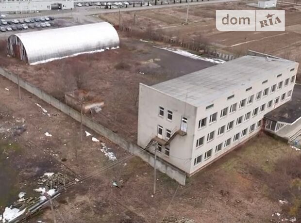 Аренда офисного здания в Ужгороде, помещений - 10, этажей - 3 фото 2 Аренда офисного здания в Ужгороде, помещений - 10, этажей - 3 фото 2