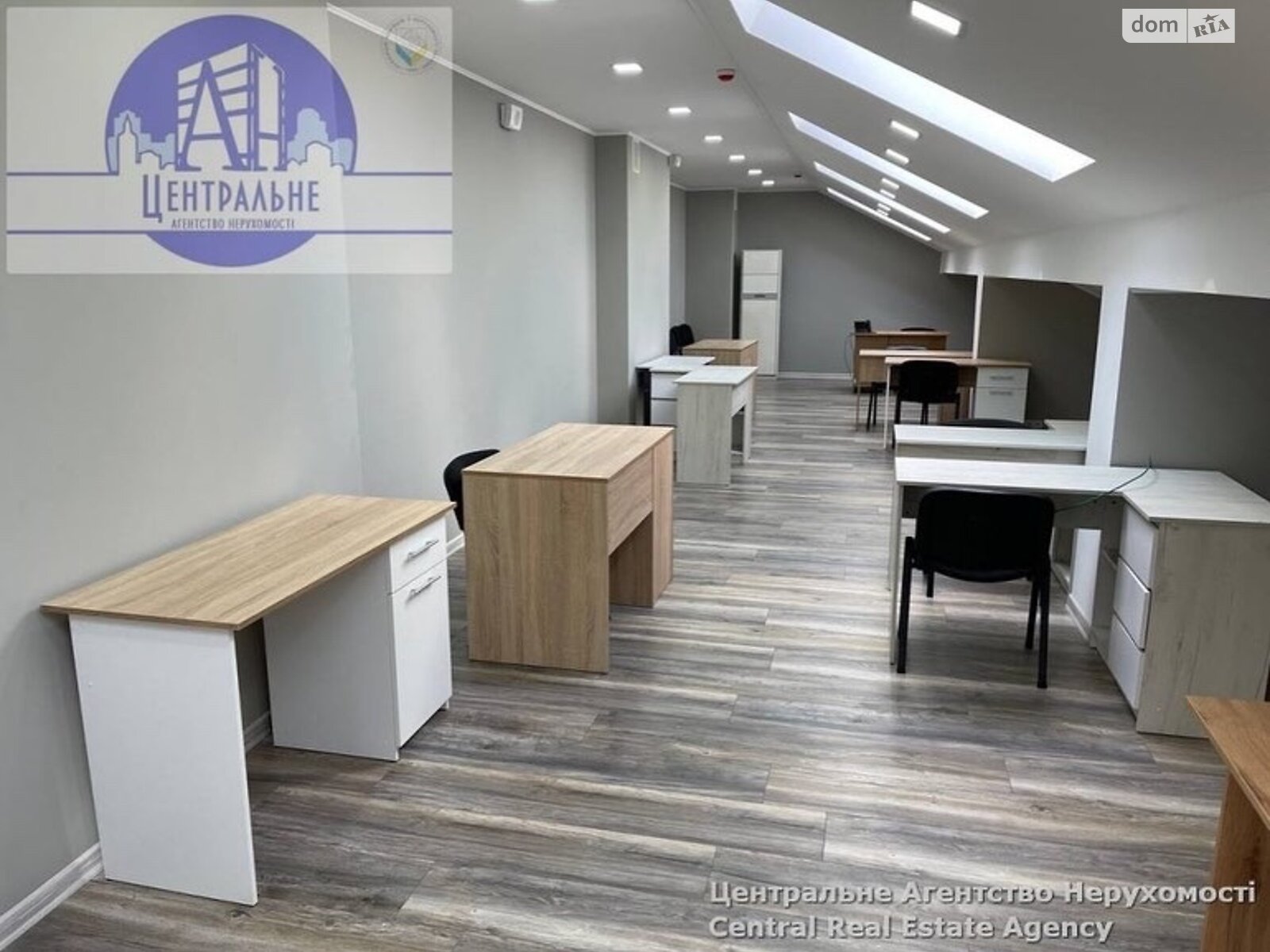 Аренда офисного помещения в Черновцах, Мицкевича Адама улица, помещений - 2, этаж - 3 фото 1