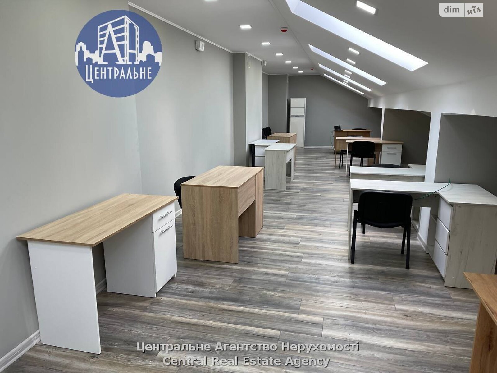 Аренда офисного помещения в Черновцах, Мицкевича Адама улица, помещений - 2, этаж - 3 фото 1