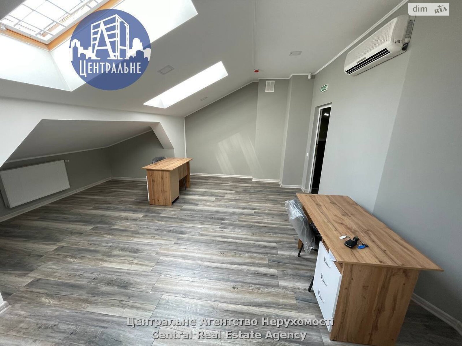 Аренда офисного помещения в Черновцах, Мицкевича Адама улица, помещений - 2, этаж - 3 фото 1