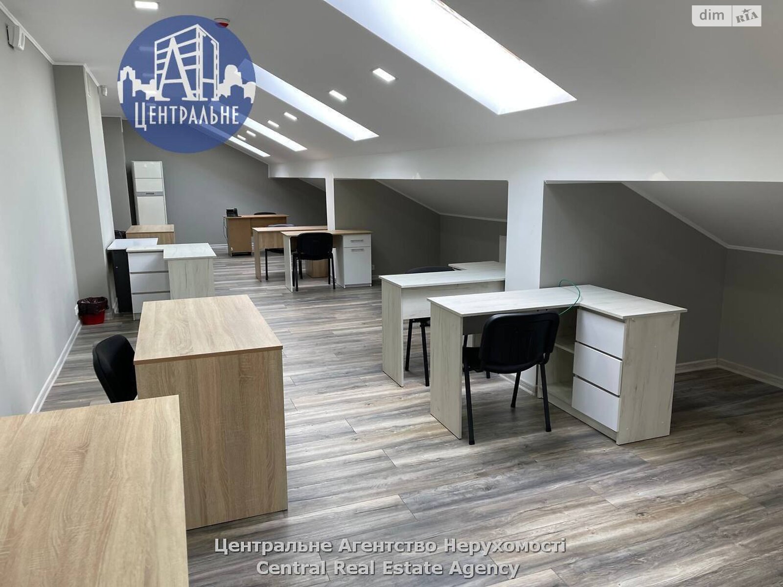 Аренда офисного помещения в Черновцах, Мицкевича Адама улица, помещений - 2, этаж - 3 фото 1
