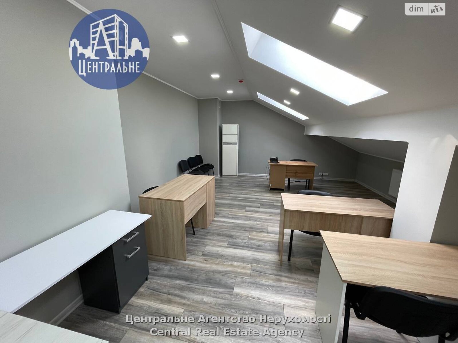 Аренда офисного помещения в Черновцах, Мицкевича Адама улица, помещений - 2, этаж - 3 фото 1