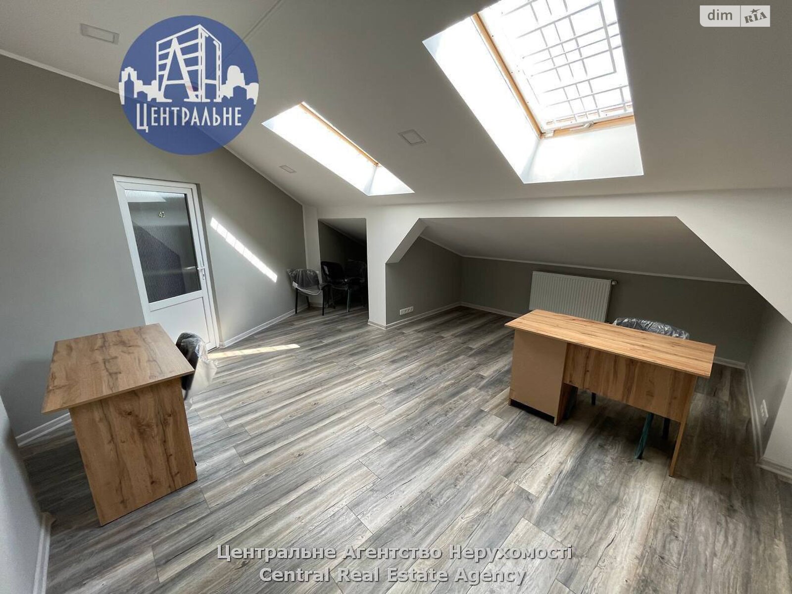 Аренда офисного помещения в Черновцах, Мицкевича Адама улица, помещений - 2, этаж - 3 фото 1