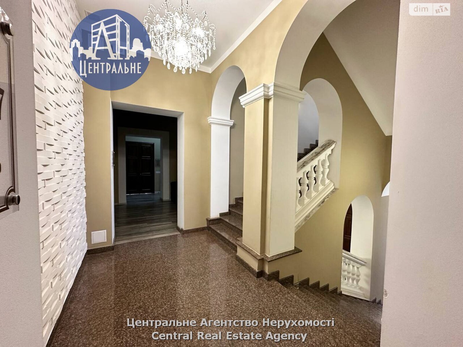 Аренда офисного помещения в Черновцах, Мицкевича Адама улица, помещений - 2, этаж - 3 фото 1