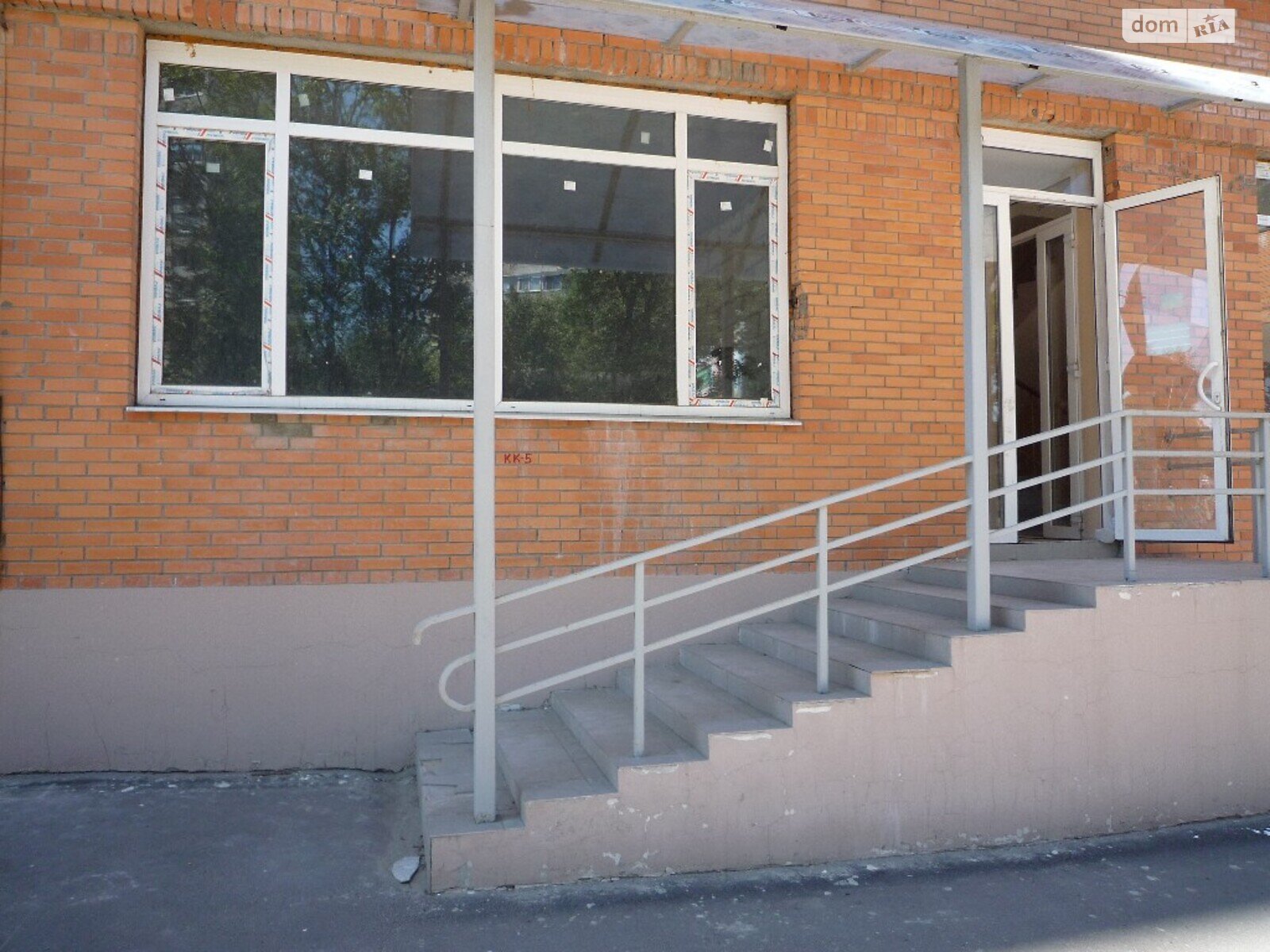 Оренда офісного приміщення в Харкові, Гвардійців-Широнінців вулиця 33, приміщень - 1, поверх - 2 фото 1