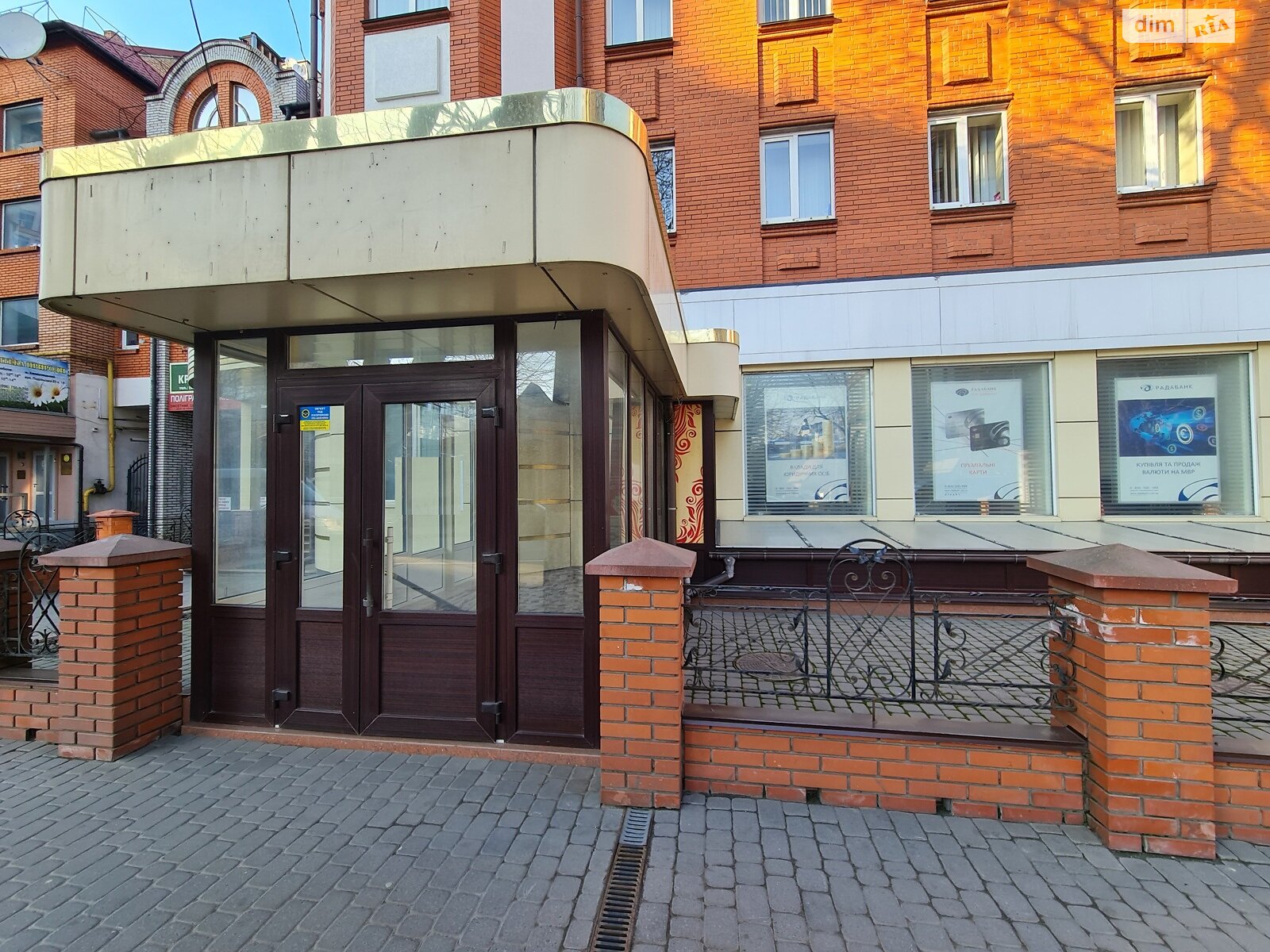 Оренда офісного приміщення в Хмельницькому, Подільська вулиця, приміщень - 4 фото 1 Оренда офісного приміщення в Хмельницькому, Подільська вулиця, приміщень - 4 фото 1