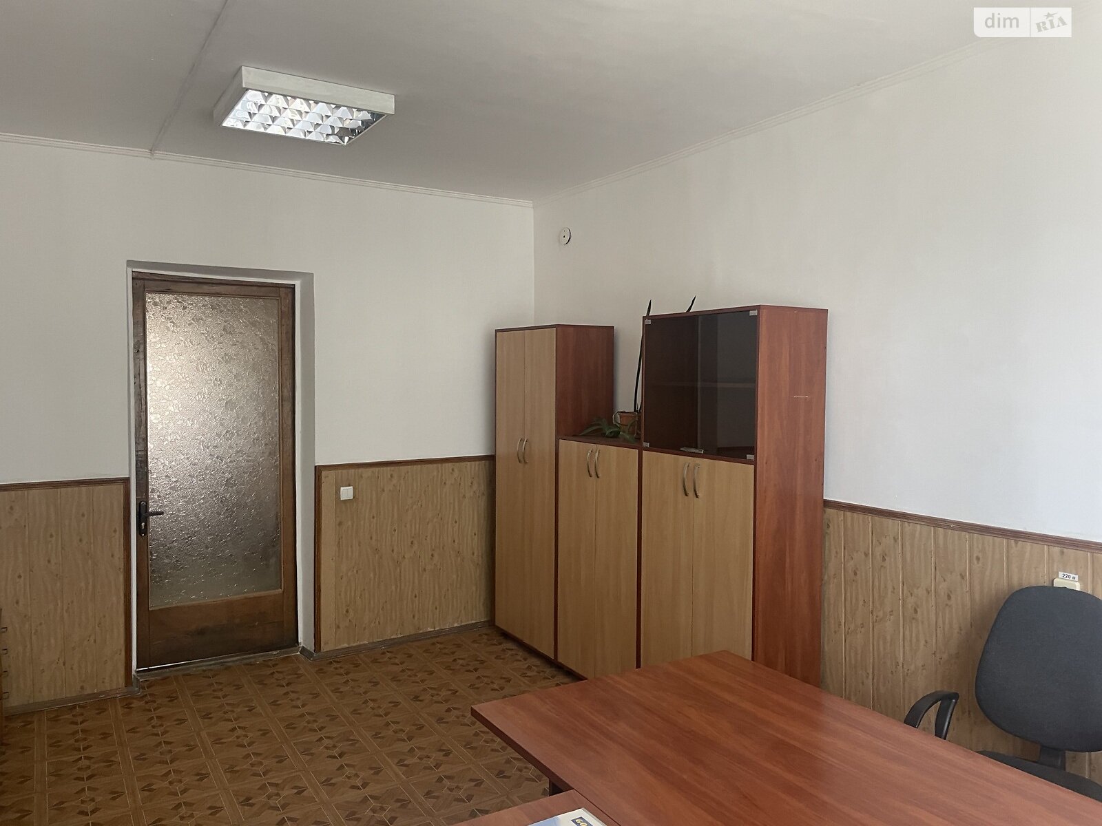 Оренда офісного приміщення в Хмельницькому, Київська вулиця, приміщень - 3, поверх - 1 фото 1 Оренда офісного приміщення в Хмельницькому, Київська вулиця, приміщень - 3, поверх - 1 фото 1