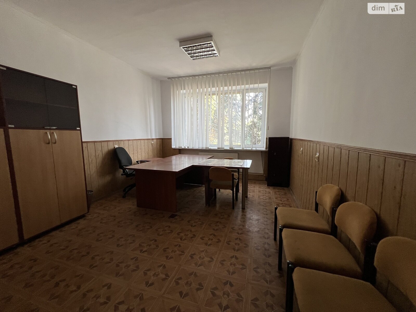 Оренда офісного приміщення в Хмельницькому, Київська вулиця, приміщень - 3, поверх - 1 фото 1 Оренда офісного приміщення в Хмельницькому, Київська вулиця, приміщень - 3, поверх - 1 фото 1