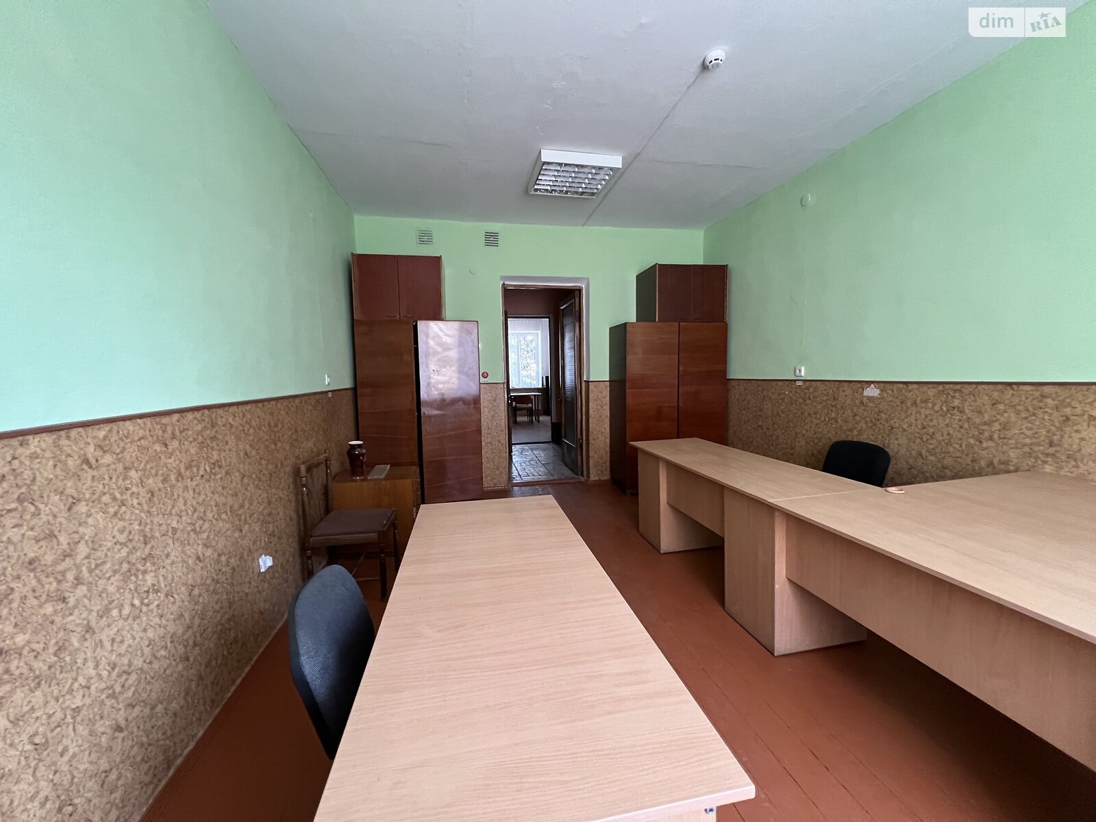 Оренда офісного приміщення в Хмельницькому, Київська вулиця, приміщень - 3, поверх - 1 фото 1 Оренда офісного приміщення в Хмельницькому, Київська вулиця, приміщень - 3, поверх - 1 фото 1